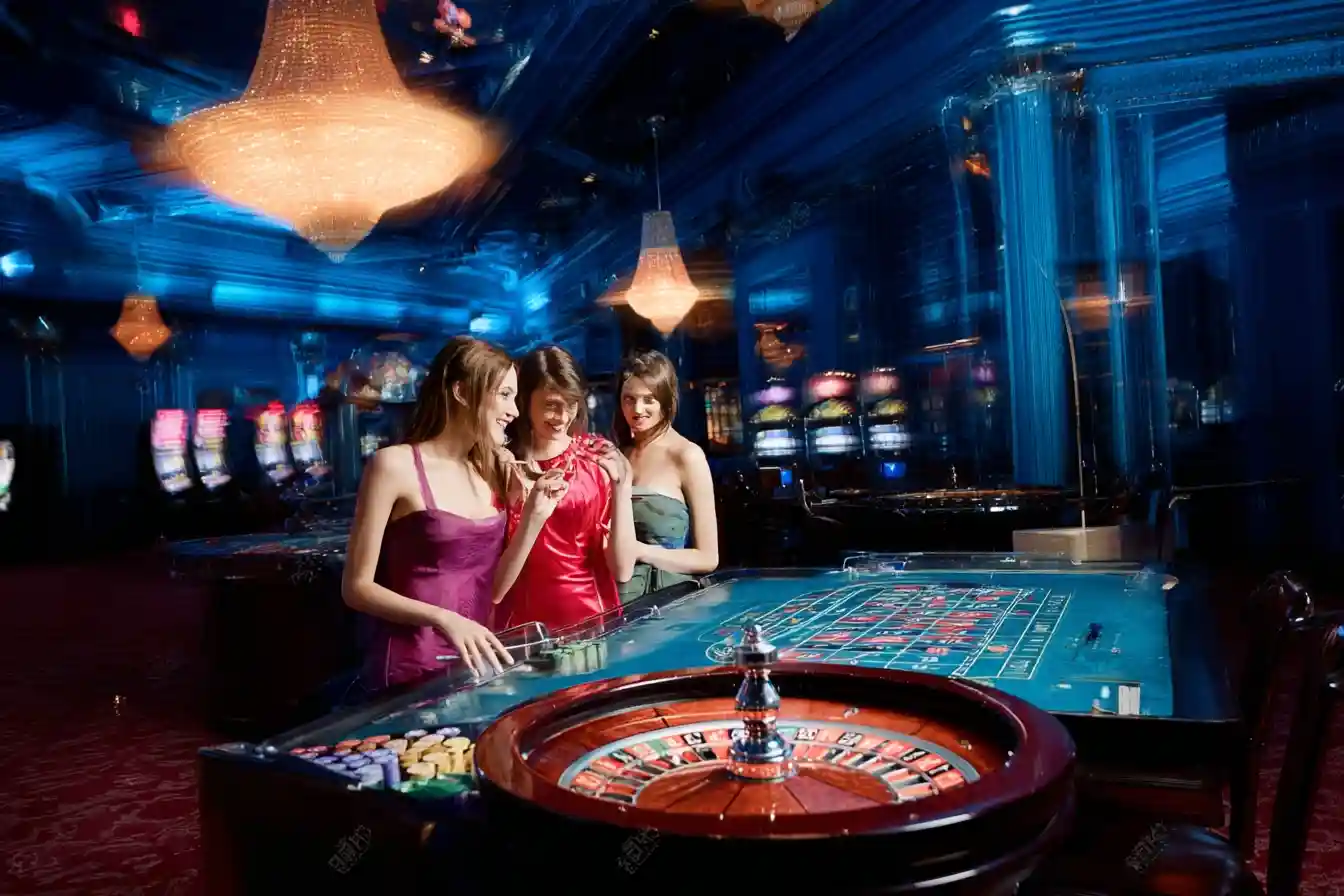 old fashioned old slot machines